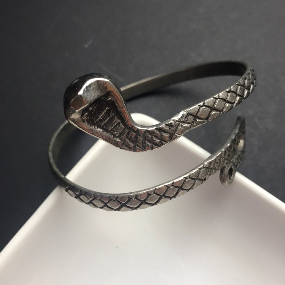 Gypsy, Egyptian theme arm cuff